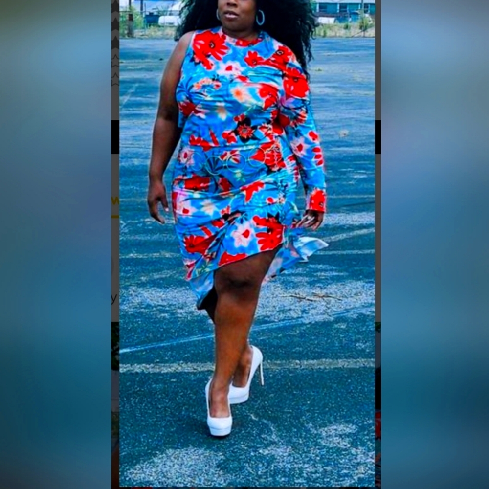 XPLUSWEAR Floral One-Sleeve Dress